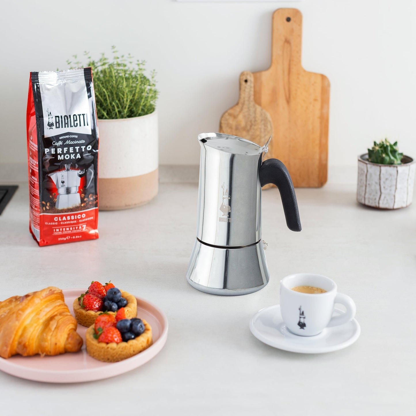 Bialetti New Venus Italian Coffee Maker 10 cup (Induction), Stainless Steel, ...